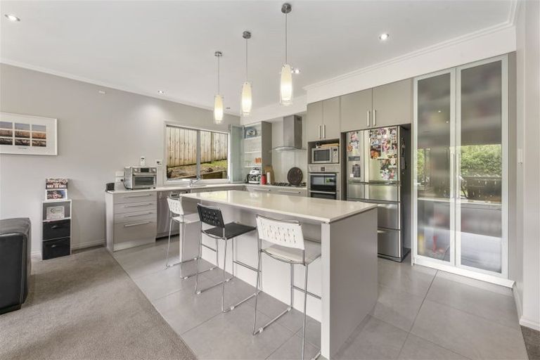 Photo of property in 22 Dawood Place, The Gardens, Auckland, 2105