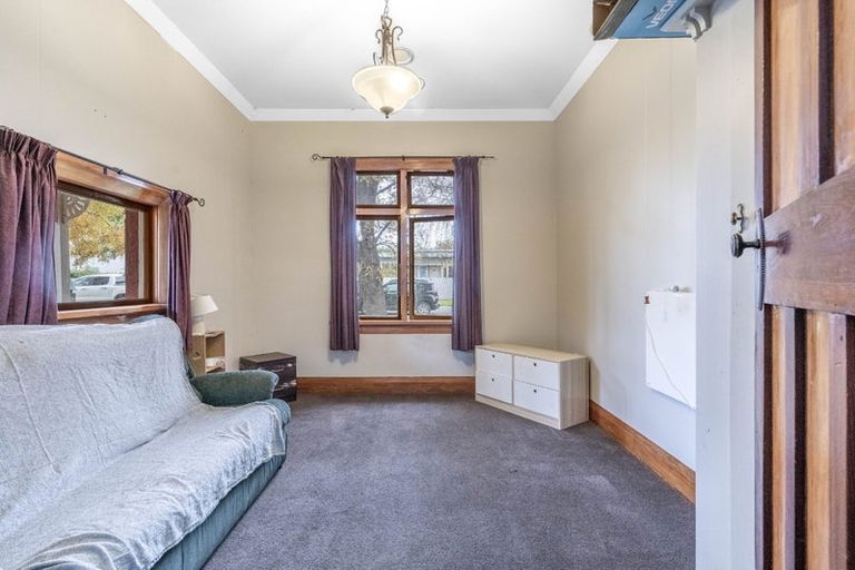 Photo of property in 24 Banks Street, Richmond, Invercargill, 9810