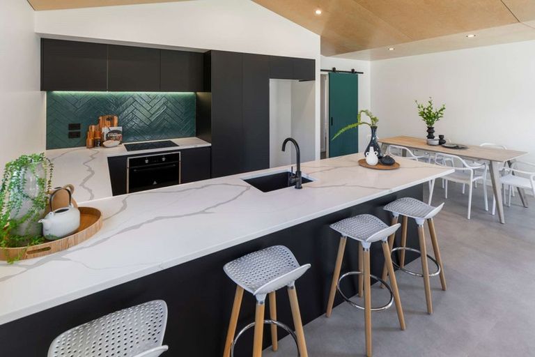 Photo of property in 42a Dorset Street, Levin, 5510