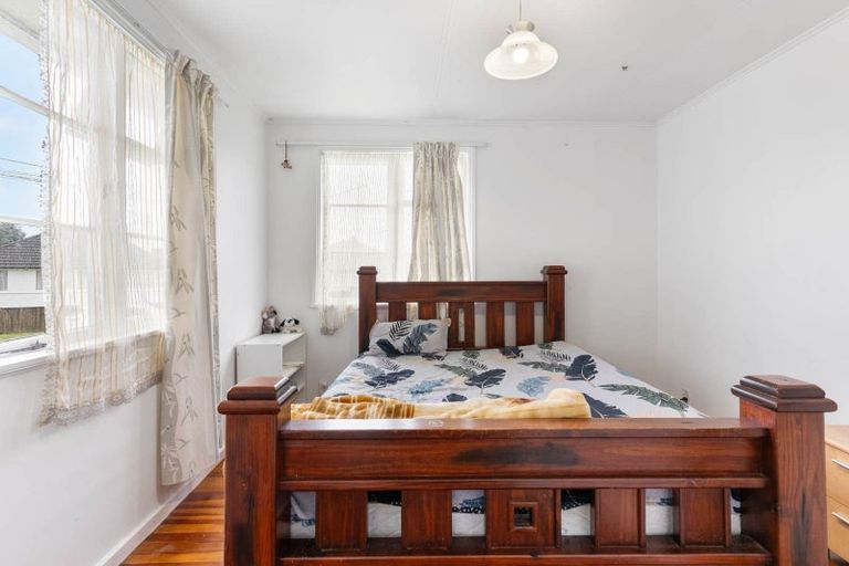 Photo of property in 56b Arimu Road, Papakura, 2110