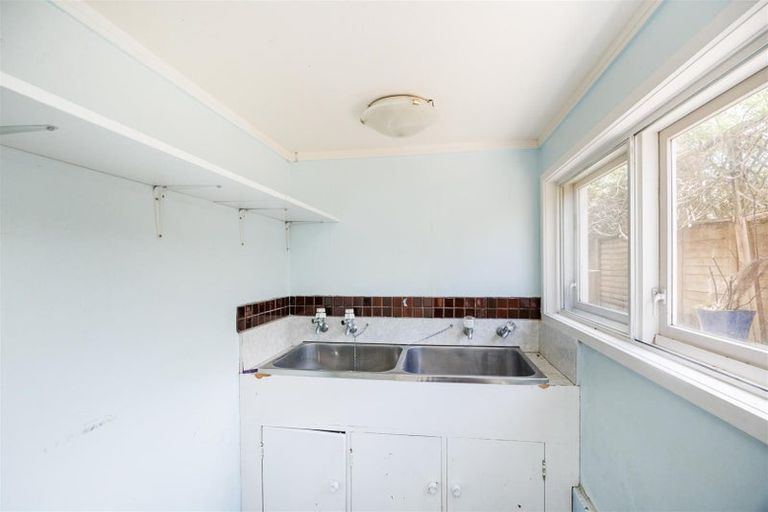 Photo of property in 37 Follett Street, Marton, 4710