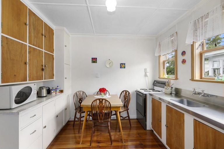 Photo of property in 13 Bush Street, Naenae, Lower Hutt, 5011