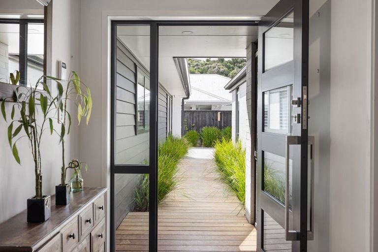 Photo of property in 84 Pakanga Grove, Pyes Pa, Tauranga, 3112