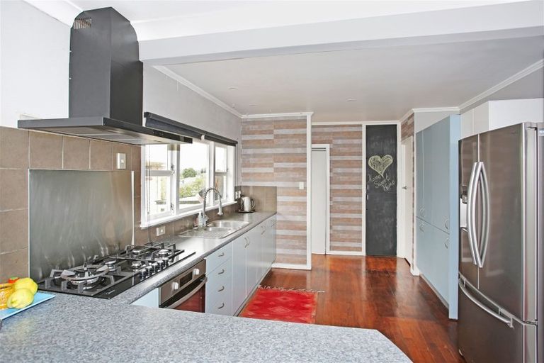 Photo of property in 17 Orchard Rise, Rosehill, Papakura, 2113