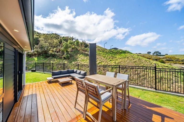 Photo of property in 7 Margaret Mahy Drive, Blue Mountains, Upper Hutt, 5371