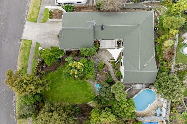 Photo of property in 2 Ritchie Place, Havelock North, 4130