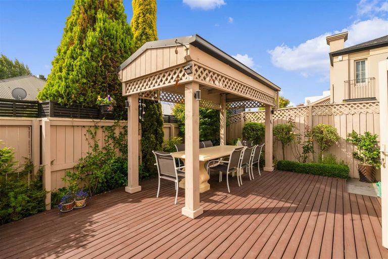 Photo of property in 12 Chateau Drive, Burnside, Christchurch, 8053