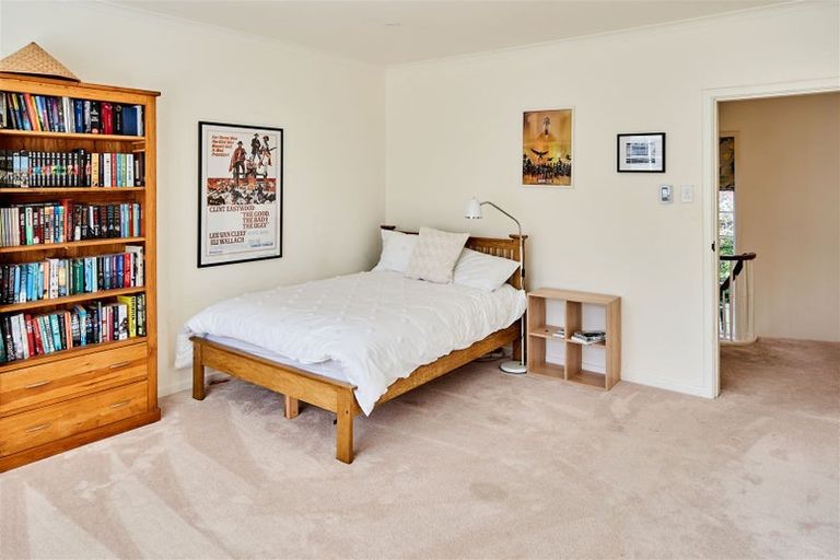 Photo of property in 25 Cheviot Road, Lowry Bay, Lower Hutt, 5013