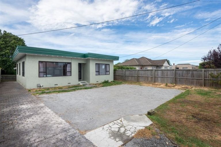 Photo of property in 86 Racecourse Road, Sockburn, Christchurch, 8042