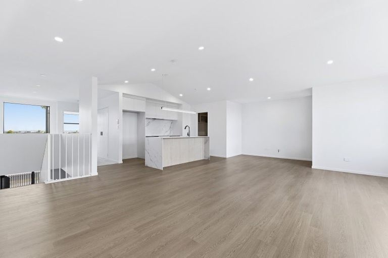 Photo of property in 27 Carronade Street, Papamoa Beach, Papamoa, 3118