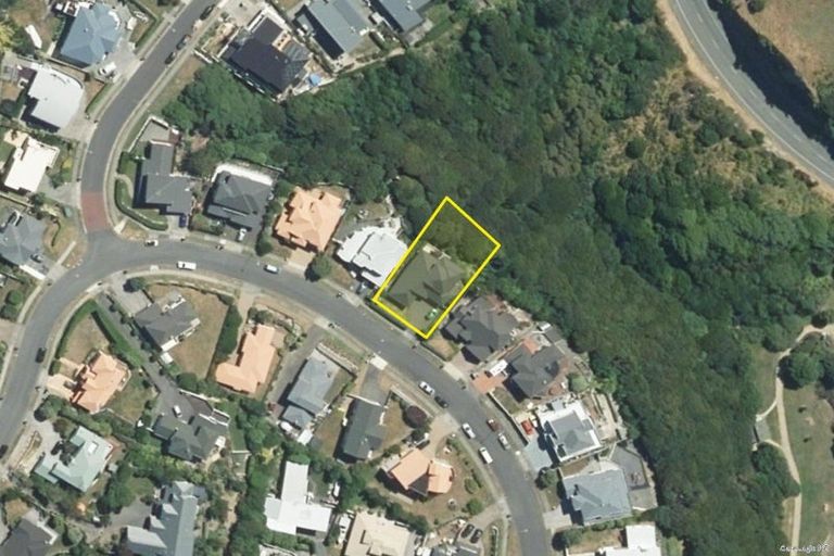 Photo of property in 21 Pendennis Point, Camborne, Porirua, 5026