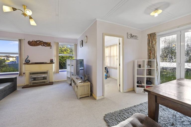 Photo of property in 8 Elizabeth Street, Patea, 4520