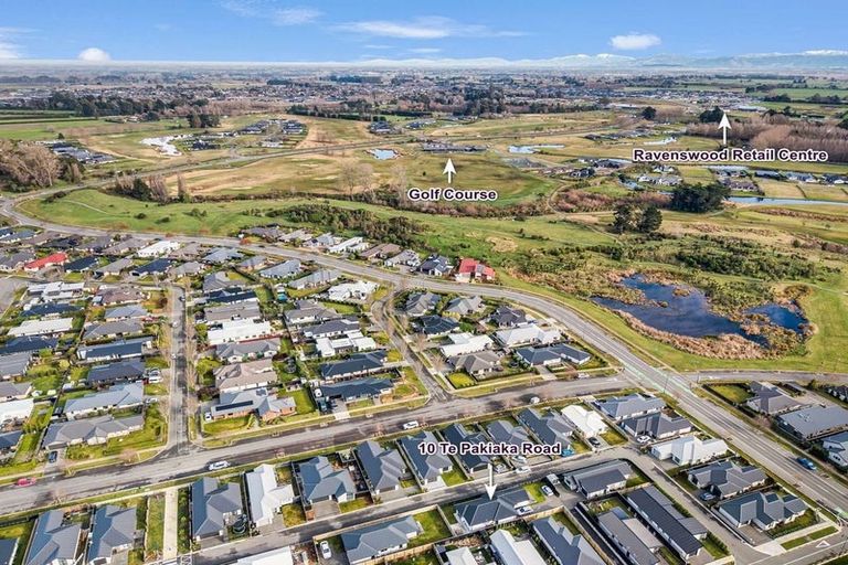 Photo of property in 10 Te Pakiaka Road, Pegasus, 7612