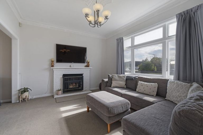 Photo of property in 6 Wood Street, Takaro, Palmerston North, 4410