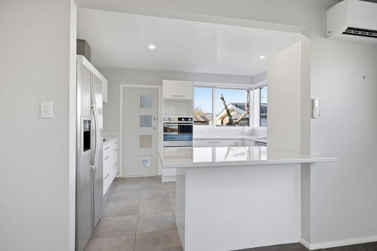Photo of property in 2/154 Warren Crescent, Hillmorton, Christchurch, 8025