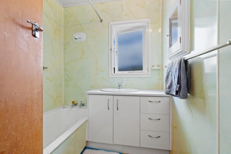 Photo of property in 37 Montgomery Avenue, Onerahi, Whangarei, 0110