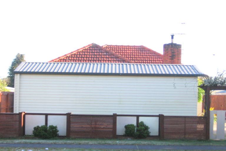 Photo of property in 128 Old Wairoa Road, Papakura, 2110