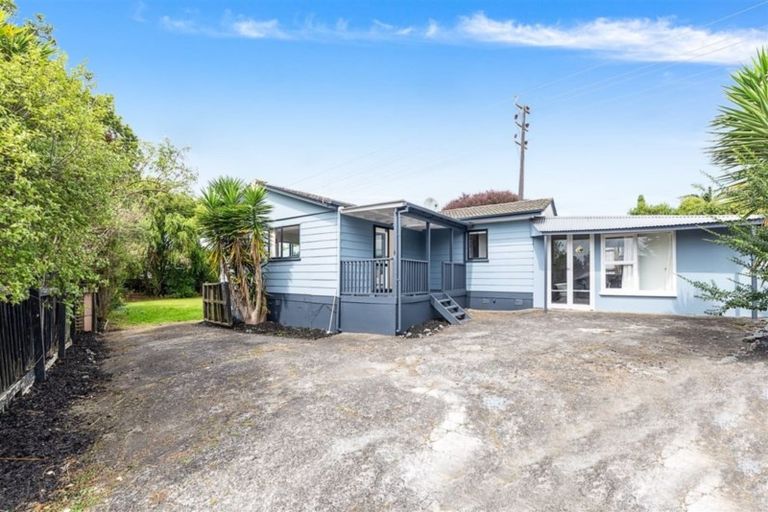 Photo of property in 30 Silverstone Place, Henderson, Auckland, 0612