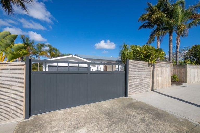 Photo of property in 9 Powell Street, Avondale, Auckland, 1026