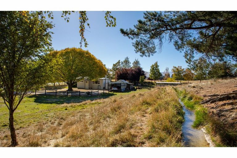Photo of property in 304 Loop Road, Becks, Omakau, 9377