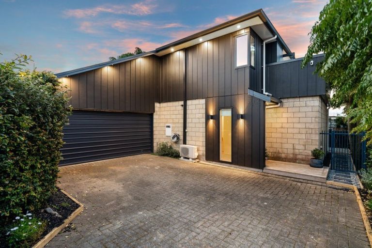 Photo of property in 28 Seaview Road, Otumoetai, Tauranga, 3110
