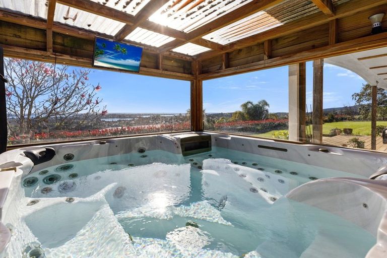 Photo of property in 12 Tobacco Hill, Welcome Bay, Tauranga, 3175