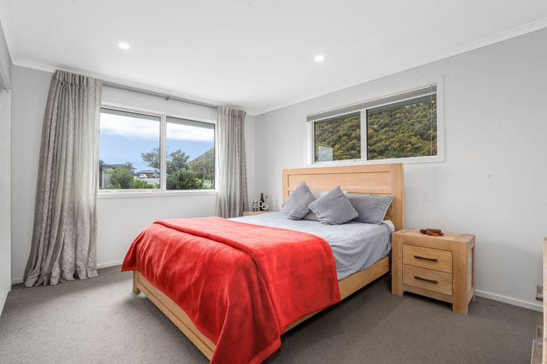 Photo of property in 190 Navigation Drive, Whitby, Porirua, 5024