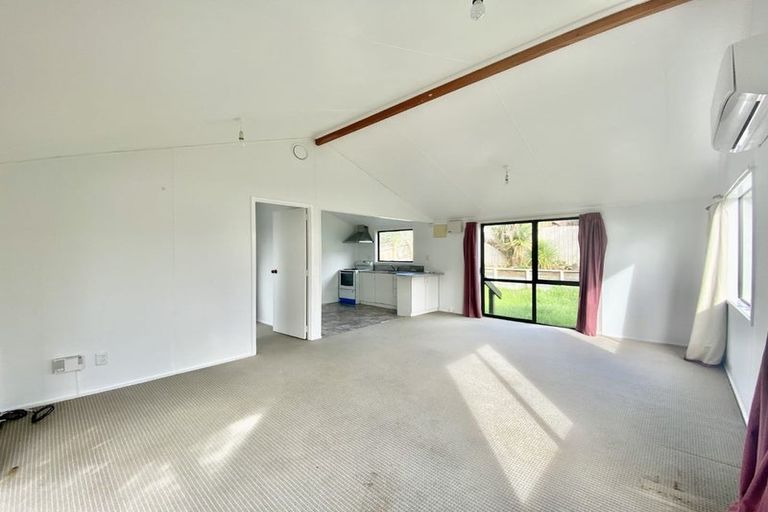 Photo of property in 21 Plunket Avenue, Papatoetoe, Auckland, 2104