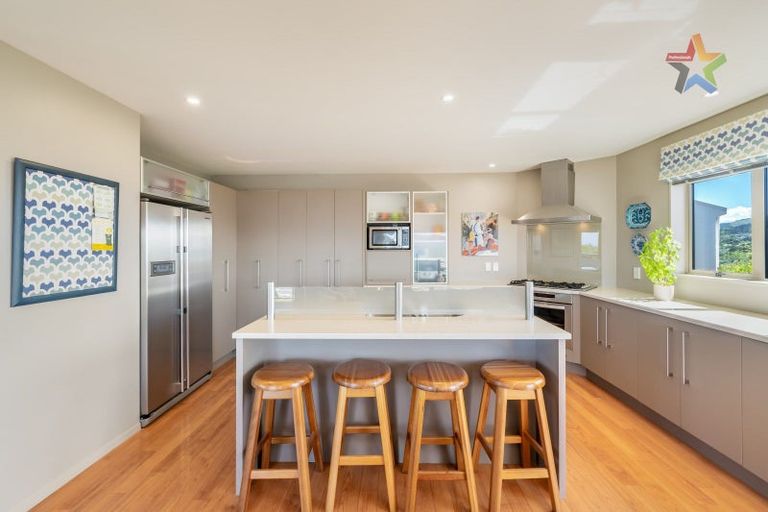 Photo of property in 93 Cypress Drive, Maungaraki, Lower Hutt, 5010