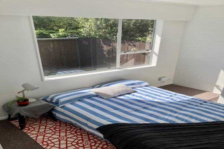 Photo of property in 4a The Track, Plimmerton, Porirua, 5026