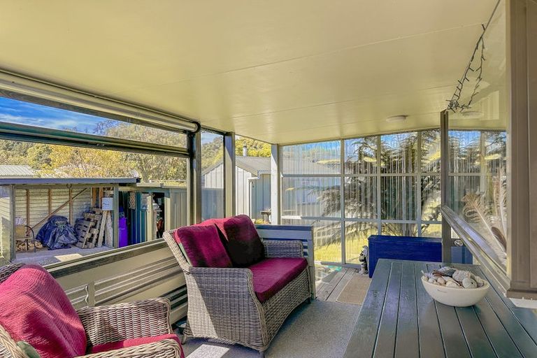 Photo of property in 64 Abel Tasman Drive, Takaka, 7110