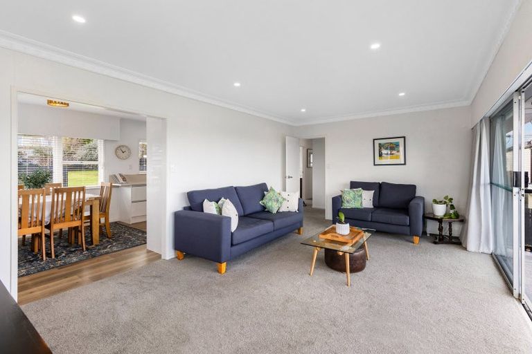 Photo of property in 121 Wallace Road, Mangere Bridge, Auckland, 2022
