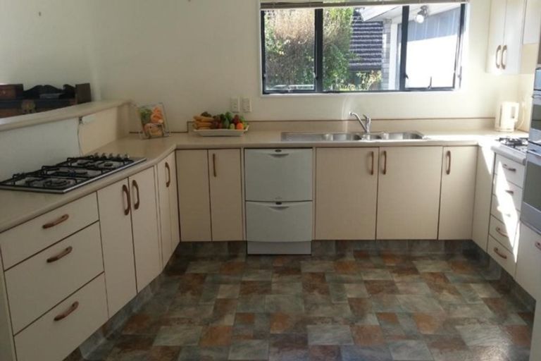 Photo of property in 8 Voyager Way, Whitby, Porirua, 5024