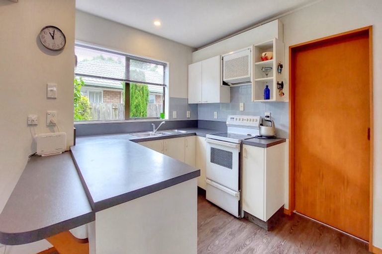 Photo of property in 2/14 Strauss Place, Somerfield, Christchurch, 8024