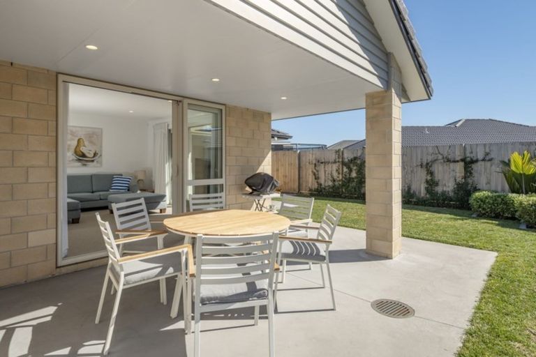 Photo of property in 6 Batty Street, Papamoa Beach, Papamoa, 3118