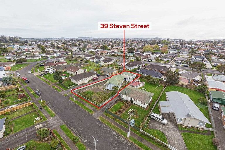 Photo of property in 39 Steven Street, Mangere East, Auckland, 2024