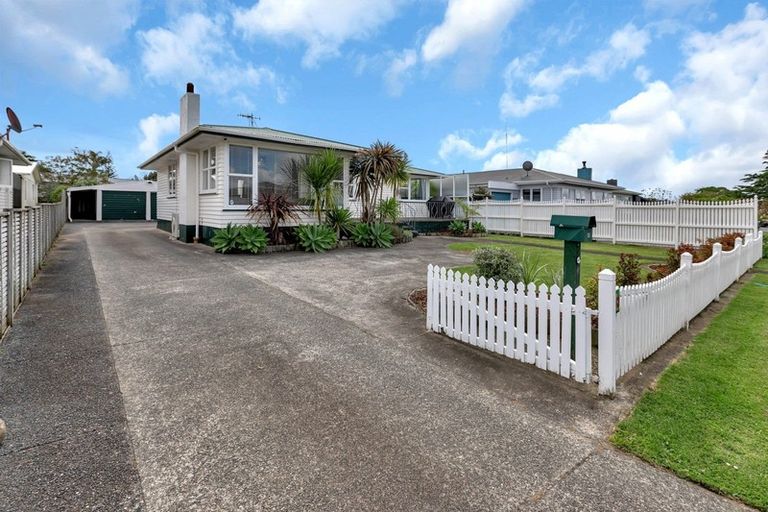 Photo of property in 13 Erin Street, Tikipunga, Whangarei, 0112
