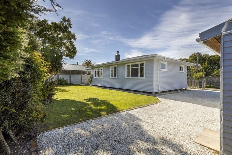 Photo of property in 24 Lucas Street, Riversdale, Blenheim, 7201
