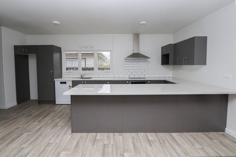 Photo of property in 21 Charles Crescent, Beerescourt, Hamilton, 3200