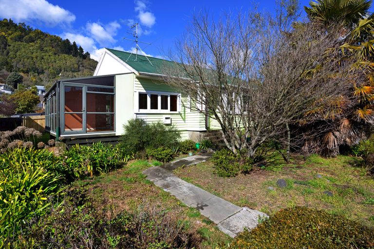 Photo of property in 175 Waimea Road, Nelson South, Nelson, 7010