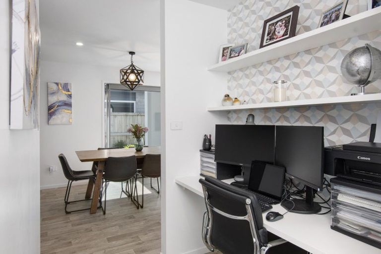 Photo of property in 34 Awataha Crescent, Pyes Pa, Tauranga, 3110