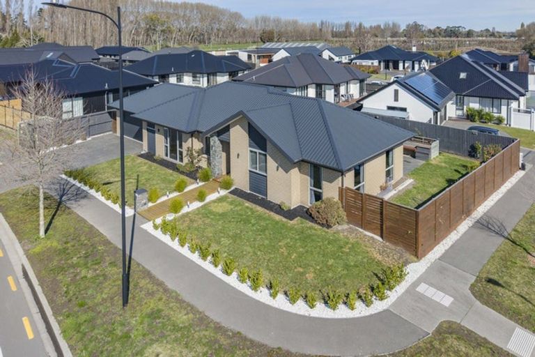 Photo of property in 4 Denny Street, Marshland, Christchurch, 8083