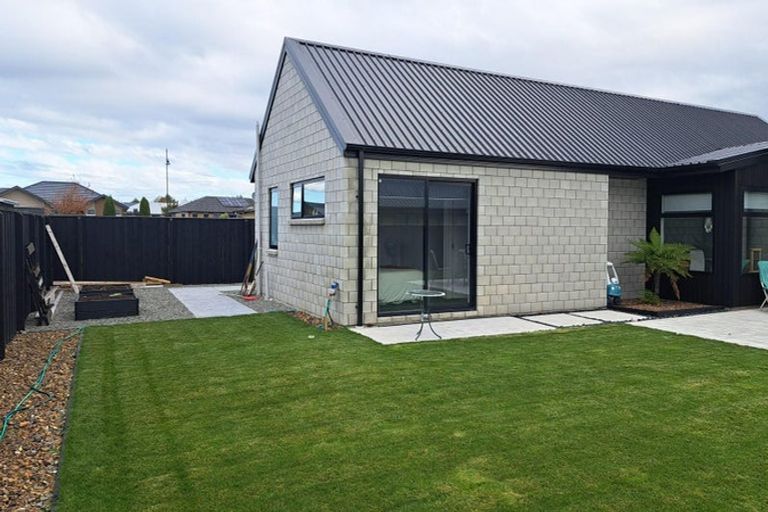 Photo of property in 4 Pahua Street, Pegasus, 7612