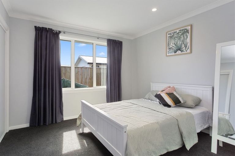 Photo of property in 58 Cassino Street, Rangiora, 7400