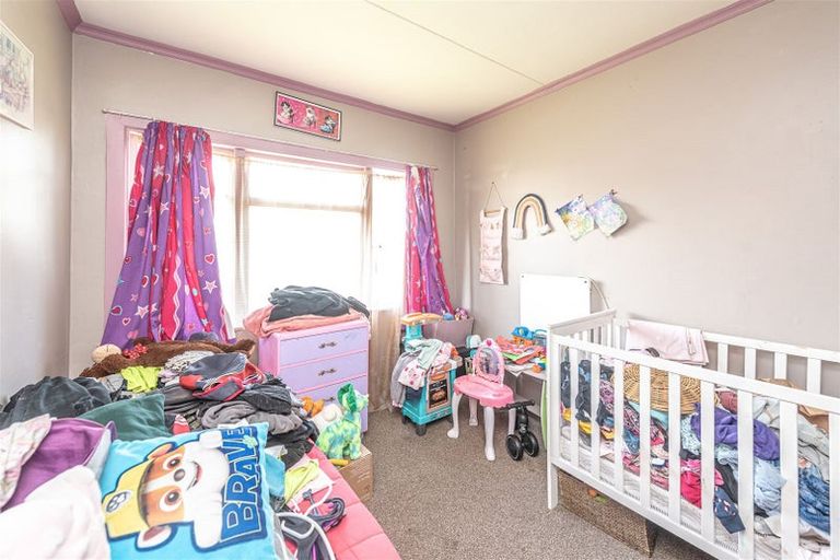 Photo of property in 22 Tregenna Street, Castlecliff, Whanganui, 4501