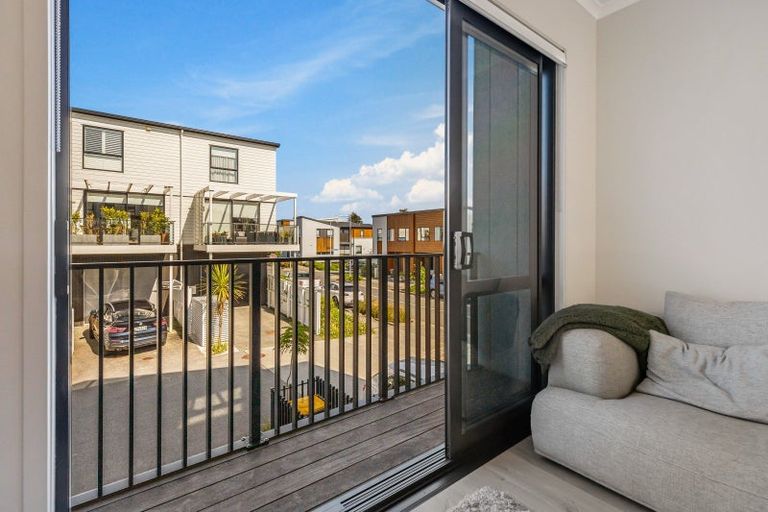 Photo of property in 3 Patrol Lane, Hobsonville, Auckland, 0616