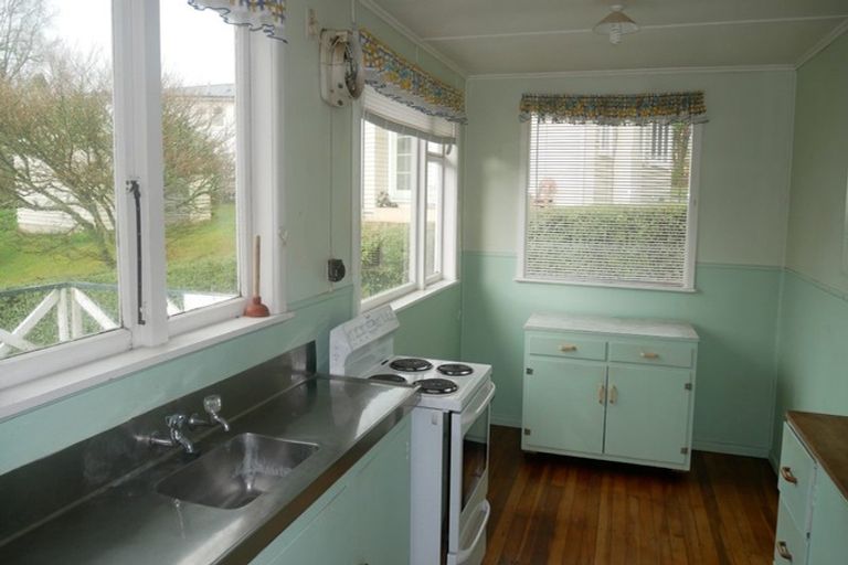 Photo of property in 10 Griffiths Street, Putaruru, 3411