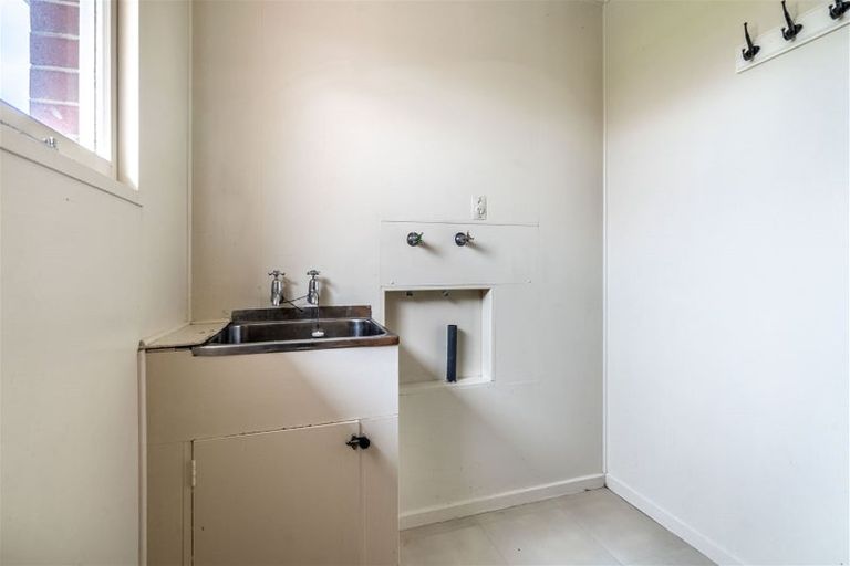 Photo of property in 33 Moa Street, Waikiwi, Invercargill, 9810