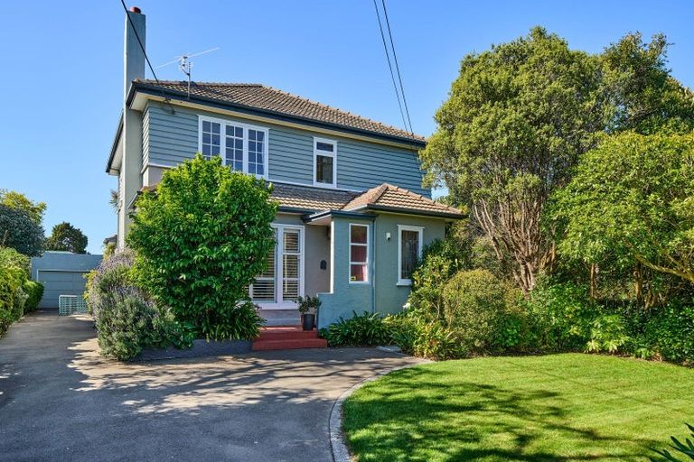 Photo of property in 5 Marina Grove, Hutt Central, Lower Hutt, 5010