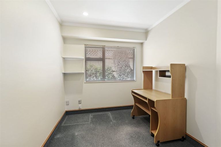 Photo of property in 17 Claremont Rise, Levin, 5510